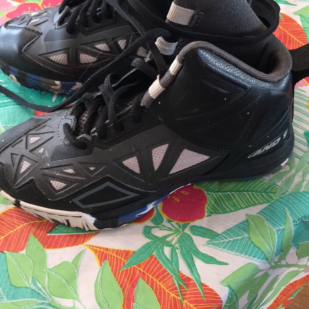 Boys sneakers